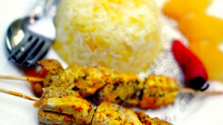 طرز تهیه کوفته مرغ با سس بادمجان +فیلم