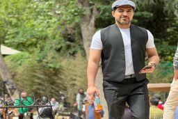 پیشرفت اشکان خطیبی از نمایشنامه نویسی تا مصاحبه در کشور روسیه | تئاتر اشکان خطیبی به روسیه راه یافت + فیلم