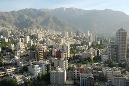 تهران شکافته شد | چاله عجیب وسط تهران چیست؟