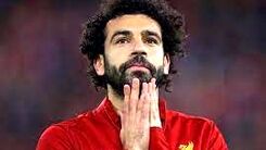 حواسپرتی عجیب محمد صلاح در زمین فوتبال! + فیلم