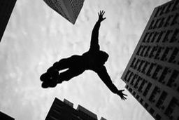 مرگ وحشتناک دختر جوان موقع سورپرایز نامزدش!