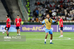 مصدومیت نیمار در اولین برخورد بازی با نساجی