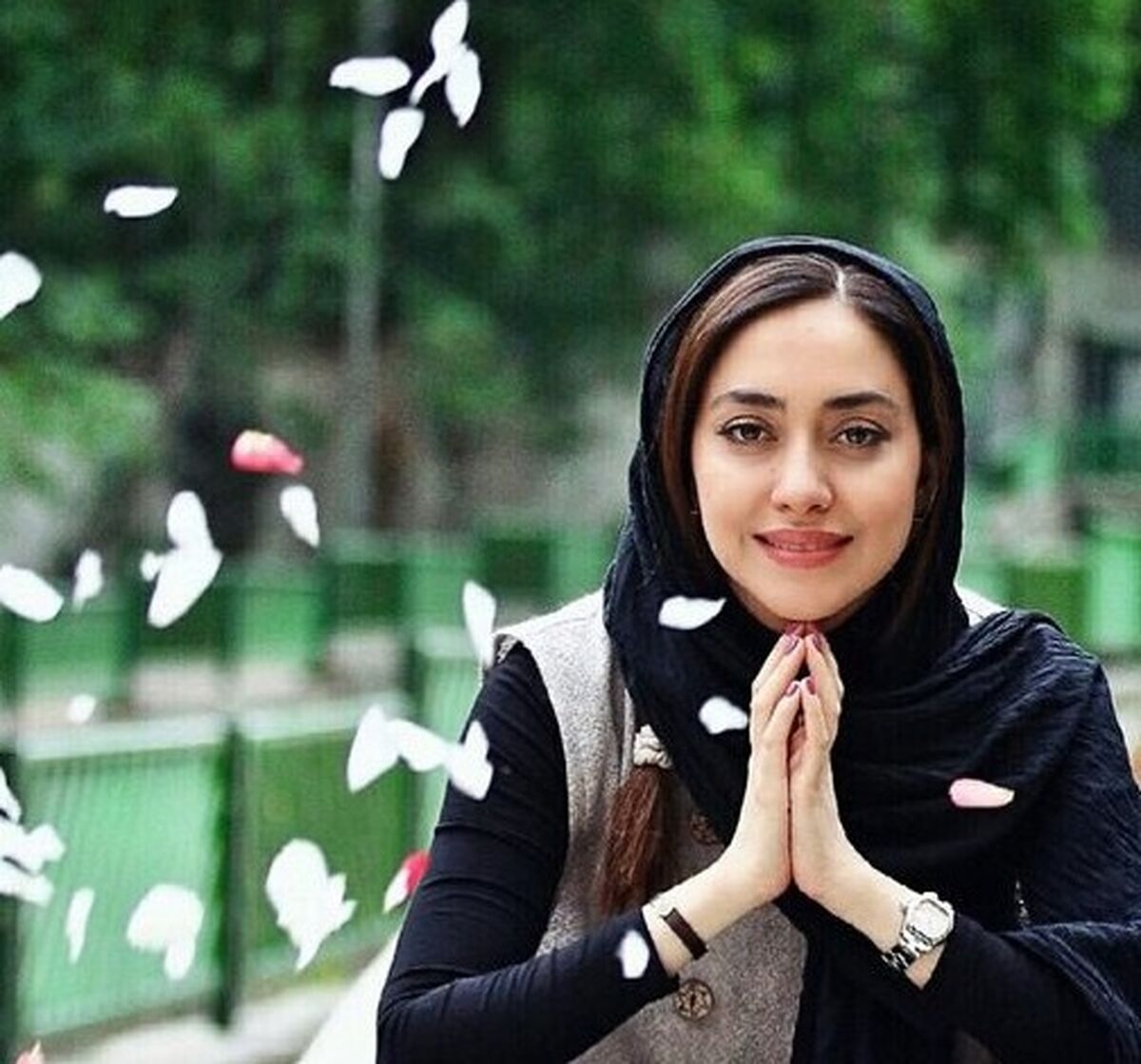 بهاره کیان افشار بلاخره شوهر پولدار پیدا کرد!/رونمایی خانم بازیگر از حلقه ازدواج شاهانه اش!+عکس