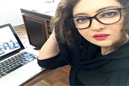 شاید باورنکنید این خانم جوان مادر نیکی کریمی باشد +عکس
