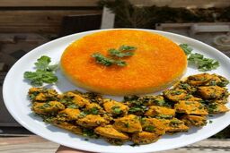 مرغ را با گشنیز و ماست بپزید، شگفت‌زده خواهید شد! | این غذا را با کته زعفرانی و یا با نان تازه میل کنید