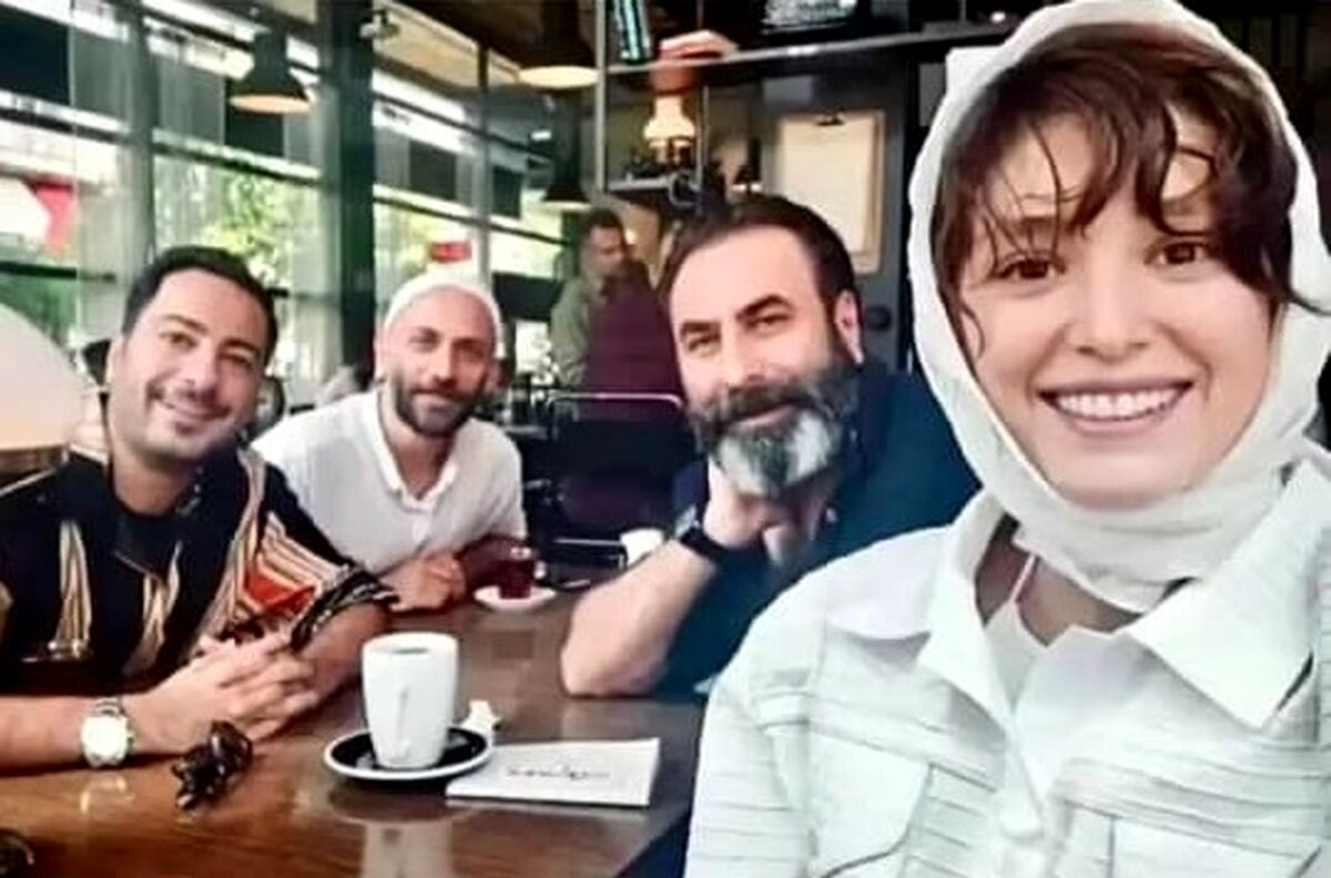 لباس عجیب و غریب نوید محمدزاده با همسرش فرشته حسینی، در کنسرت همایون شجریان | نوید محمدزاده لباس زنانه پوشید +عکس حاشیه ساز
