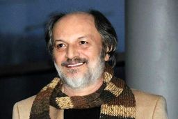 عکسی از همسر جوان امین تارخ در شبکه های اجتماعی وایرالی شد | ازدواج امین تارخ با خانواده معروف +عکس