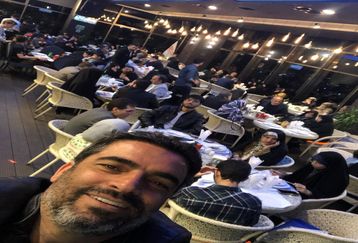 دختر منوچهر هادی یه دفعه چقدر بزرگ شد | شباهت عجیب دختر منوچهر هادی به مادر بازیگرش | پست جدید منوچهر هادی برای دخترش سوفیا +عکس