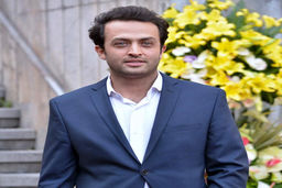 اقدام زیبای مصطفی زمانی با دیدن هوادار خردسالش در الجزایر +فیلم