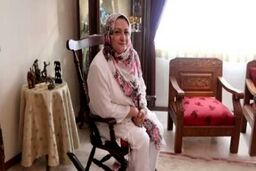 استایل تابستونه جوان‌پسند مریم امیرجلالی دل همه را برد | گردش خانم بازیگر مثل توریست های خارجی در خیابان های تهران +عکس