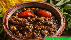 طرز تهیه خورش خرفه خوشمزه با لوبیا چشم بلبلی | فوت و فن های دستور پخت خورشت خرفه