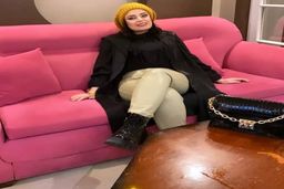 شاید باورنکنید این خانم خواهر صبا راد باشد/تفاوت صبا راد با خواهرش با عمل های زیبایی خانم بازیگر لو رفت!؟ +عکس جالب