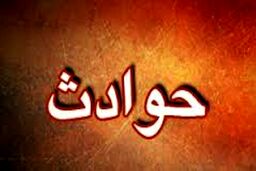 لحظه تصادف لندکروز /پرایدی چه شانسی آورد