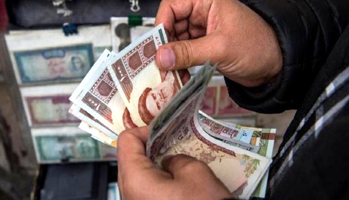 قیمت عجیب غریب اسکناس قدیمی در دیوار و شیپور! +عکس