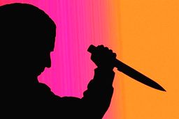 حمله وحشتناک با قمه به خودروی شاسی بلند | در این مواقع اصلا نایستید + فیلم 