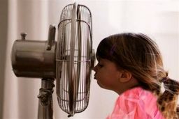 هشدار هواشناسی به تهرانی ها | هوای تهران به ۴٠ درجه می رسد 