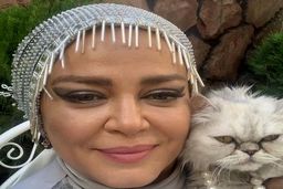 لباس مجلسی توری بهاره رهنما در ایتالیا | تیپ عجیب و غریب بهاره رهنما همه را متعجب کرد + عکس