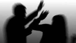 آزار شیطانی سارقان به دختر ۱۵ ساله در محلات | همسایه ها به داد دختر نوجوان رسیدند