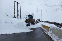 ترافیک عجیب جاده چالوس | ترافیک فوق سنگین جاده چالوس در سوز زمستان +فیلم