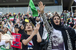 غوغای سلام فرمانده در بحرین | نوجوانان بحرینی یکصدا سلام فرمانده می‌خوانند