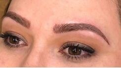 کاشت ابرو برای چه کسانی مناسب است؟ چه عوارضی دارد؟