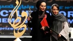 رعنا آزادی ور با خواهر دوقلویش در جشنواره! +عکس