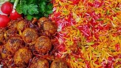 طرز تهیه یک پلوی خوشمزه و آسان برای شب یلدا | مهمانان‌تان را با این غذای خوش آب و رنگ غافلگیر کنید