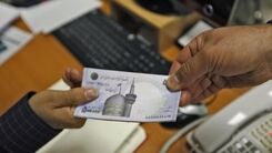مشاغلی که آسیب دیدن وام کرونا بگیرند/برای دریافت در این سایت ثبت نام کنید