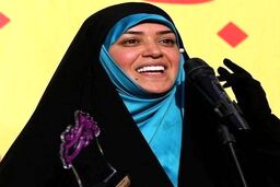 عکس منتشر شده از حلقه ازدواج میلیادری الهام چرخنده | شوهر سوم الهام چرخنده برایش کولاک کرد +عکس جنجالی