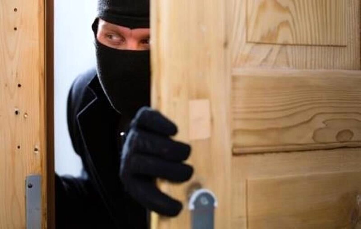 خالکوبی عجیب روی دست سارقان آنها را لو داد | نقشه ۳ بچهمحل برای سرقت از خانه پیرمرد | وصیتنامه نقشه گنج از آب در امد