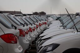 کاهش باورنکردنی قیمت خودرو در بازار آخر هفته|قیمت خودرو امروز ۵ خرداد