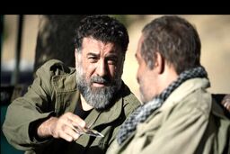 تصویری غم‌انگیز از علی انصاریان که احتمالا ندیده‌اید | عکس ناراحت کننده از علی انصاریان +عکس