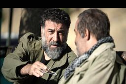 تصویری غم‌انگیز از علی انصاریان که احتمالا ندیده‌اید | عکس ناراحت کننده از علی انصاریان +عکس