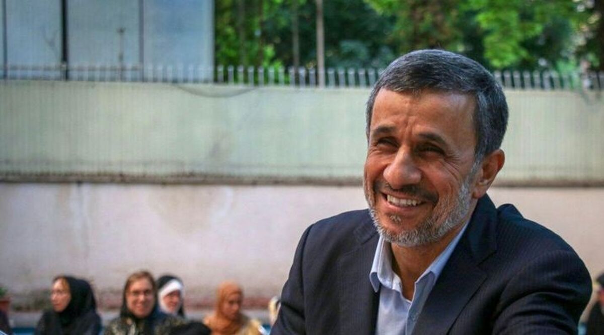 تیکه سنگین محمود احمدی نژاد به روحانی حاشیه ساز شد