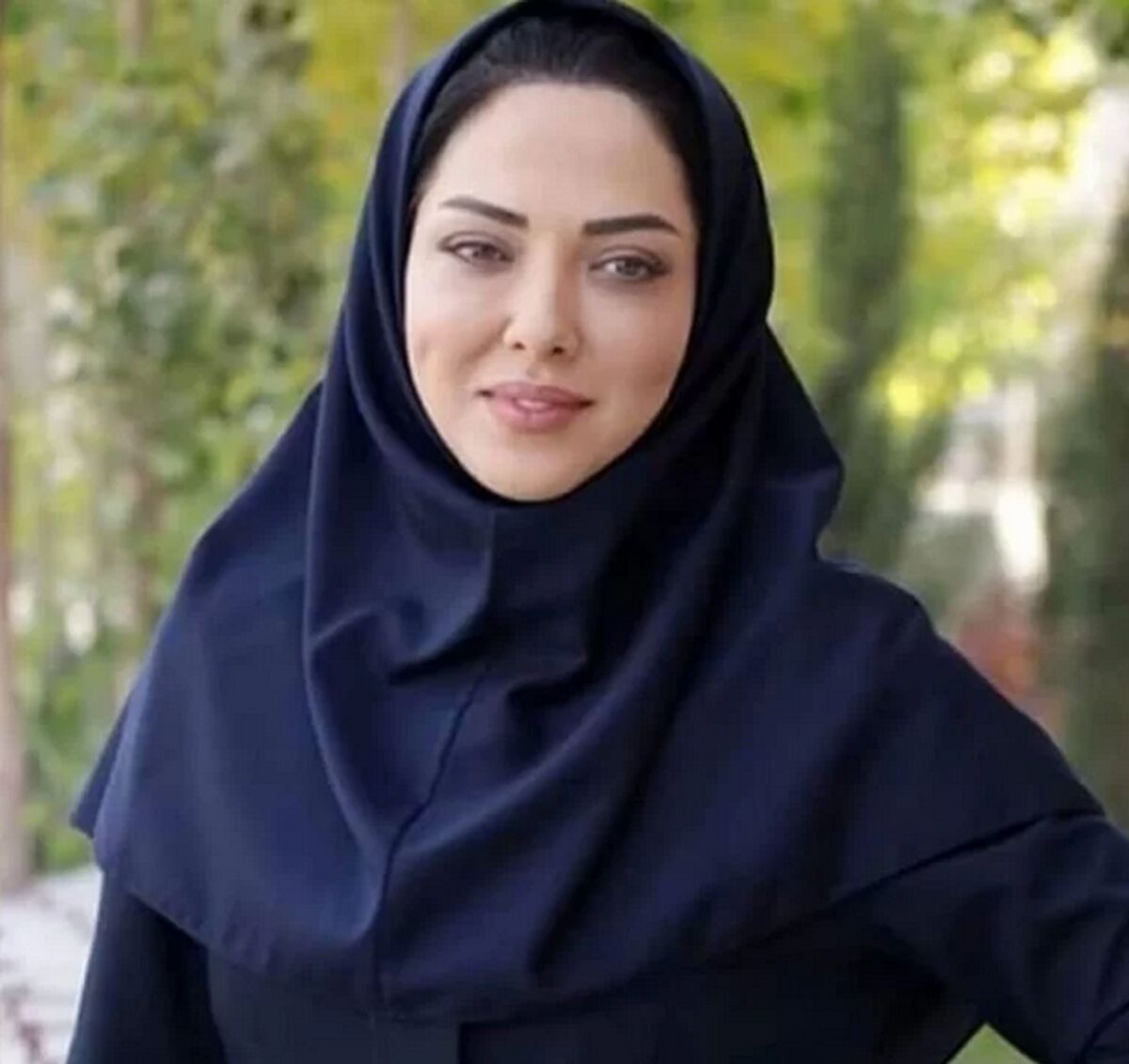لیلا اوتادی در خانه مجردی لاکچری | تراس سرسبز خانه لیلا اوتادی آرزوی همه است +عکس