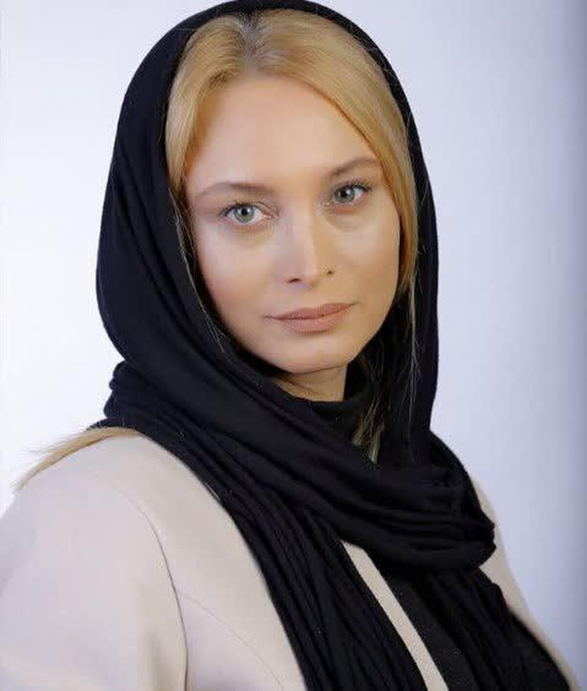 جوانی حیرت انگیز مریم کاویانی در دهه پنجم زندگی اش | راز زیبایی مریم کاویانی چیست ؟ + عکس