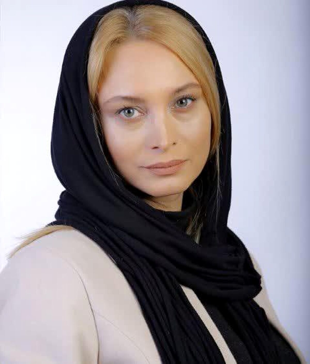 جوانی حیرت انگیز مریم کاویانی در دهه پنجم زندگی اش | راز زیبایی مریم کاویانی چیست ؟ + عکس