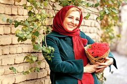 مسخره بازی و خل و چل بازی های مرجانه گلچین و دوستان بازیگرش در رستوران کار دستشان داد + عکس | جنجال جدید مرجانه گلچین