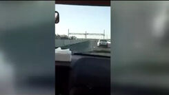 لحظه هولناک تصادف با یک پراید وسط اتوبان +فیلم