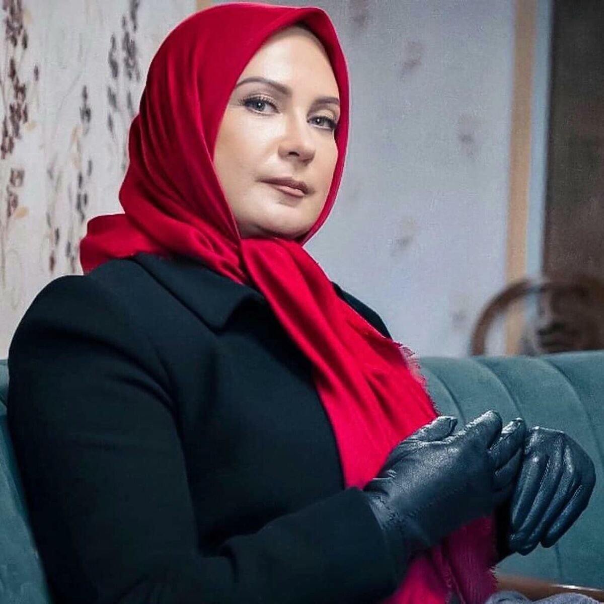 لعیا زنگنه بازیگر معروف عزا دار شد