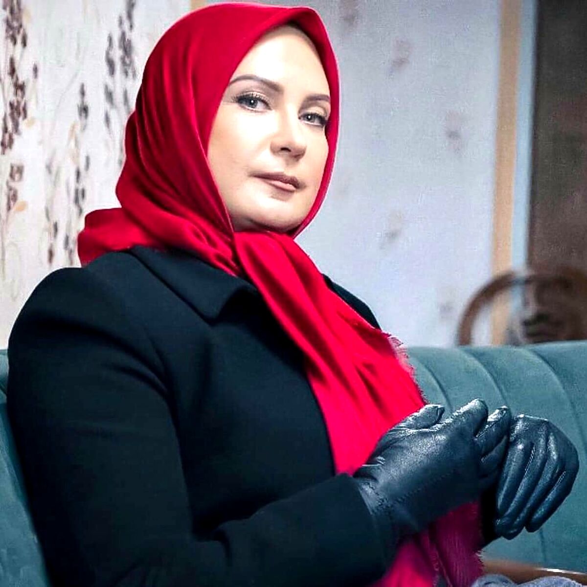 لعیا زنگنه بازیگر معروف عزا دار شد